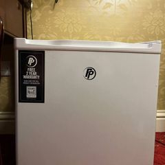 Mini small fridge