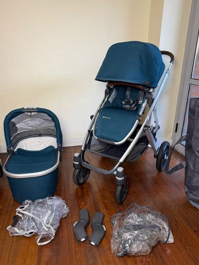 Uppababy Vista V2 Finn colour pram travel system