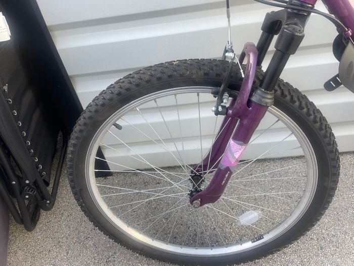 Kids / Ladies Apollo Jewel Mountain Bike (as New)