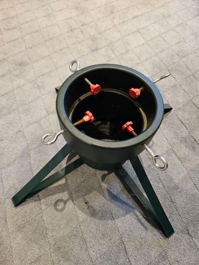 Christmas tree stand