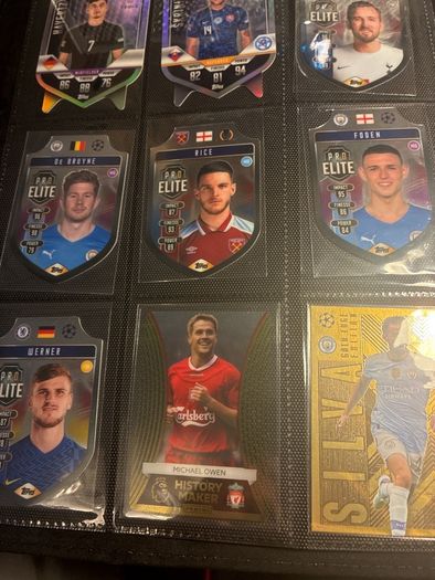 4 fairly full albums, 2 tins, and in general a great collection