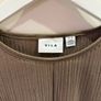 VILA Crinkle Taupe Top Size M! Image 3