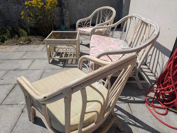Bamboo garden furniture (table, sofa + chairs)