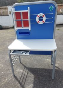 Large child's desk
