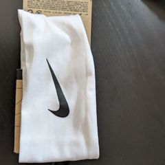 New Nike sports Headband