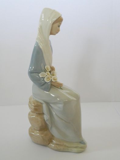 Lladro Figurine