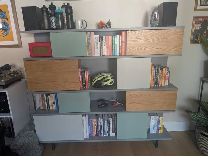 Shelving unit and Bookcase