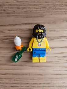 lego col21-3 shipwreck survivor, collectible series 21