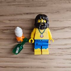 lego col21-3 shipwreck survivor, collectible series 21