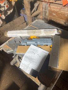 door closer