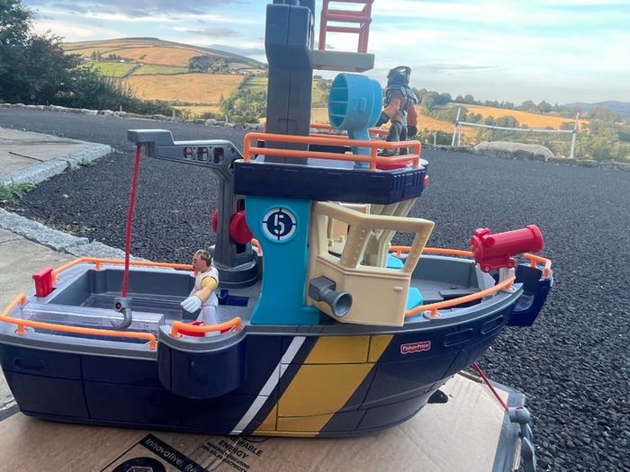 Imaginext Fishing boat