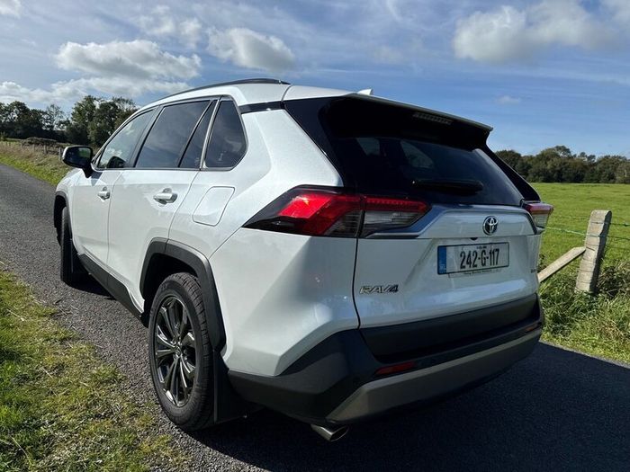 PRICE DROP Toyota RAV4 SOL Exceptionally clean car