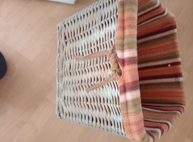 Storage basket