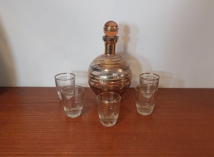 Fabulous Vintage Retro Mid-Century-Modern Small Pale Pink Glass Decanter with Gold and Silver Gilt Banding Plus Five Liqueur Glasses, Irice, Czechoslovakia