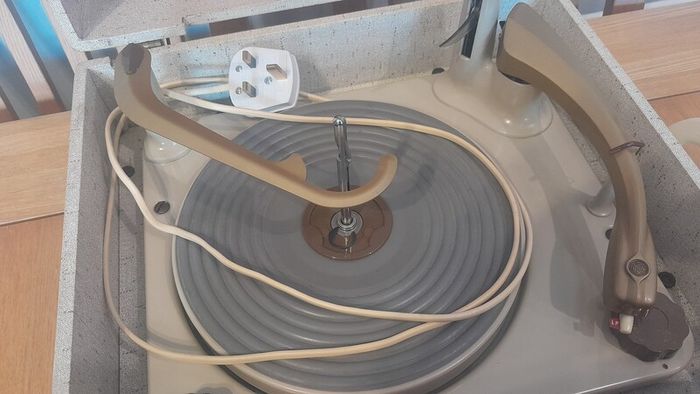 Rare 1957 Vintage Pilot Encore RC126, portable suitcase, record player. Excellent Vintage Condition. BSR 4 speed Turntable. Plays 33/3 and 45 RPM, 16's and 78's