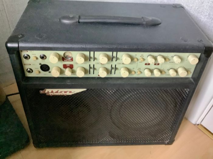 Ashdown Radiator 2 Acoustic Guitar Amp REDUCED!