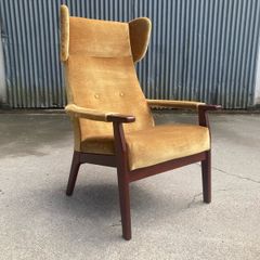 Parker Knoll PK1071 Wingback Armchair - Warehouse and Showroom Open Saturday  8th August 12 till 4pm Eircode R95T227