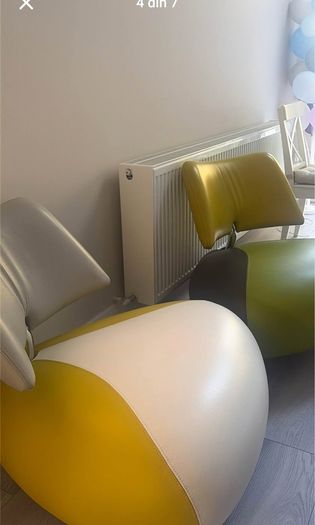 Leolux Pallone modern leather armchairs