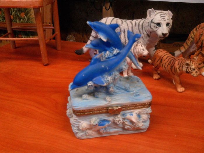 Trinket box