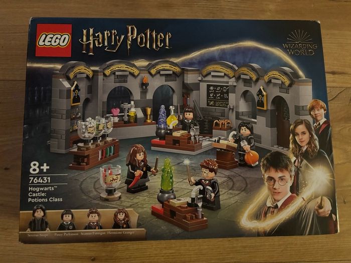 Lego Harry Potter Potions Class 76431 - Complete