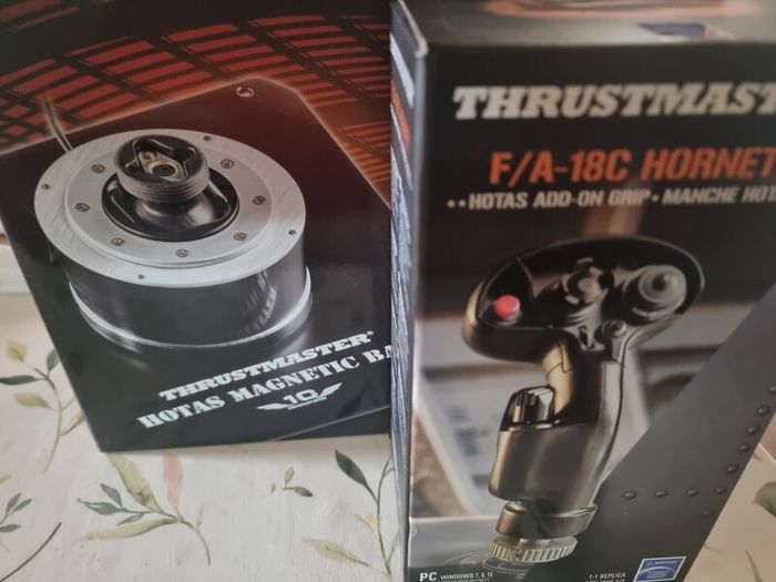 Thrustmaster F/A18C grip and Base