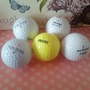 5 golf balls