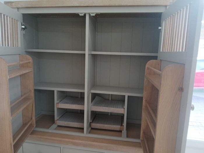 Kitchen Pantry