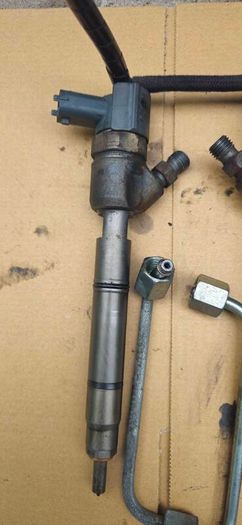 hyundai i30 2012-16 1.6crdi injectors