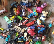 bundle of toy cars