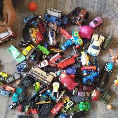 bundle of toy cars
