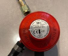 Propane and patio gas regulator      BRAND NEW