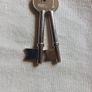 Union keys and basta and cara. yale Image 2
