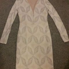 River Island Long Sleeved Dress Ideal for Parties/Size: 8 UK.. 34 EU....FINAL Price Drop