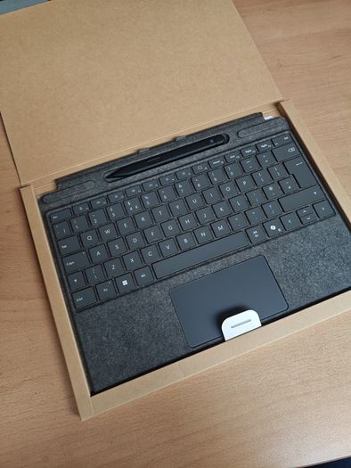 Microsoft Surface Pro keyboard with pen