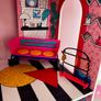 Huge lol house Dolls Accessories like new Image 7