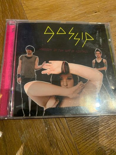 Gossip - Standing In The Way Of Control
