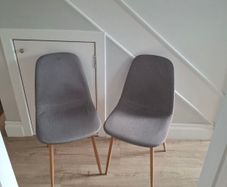 Chairs x 4