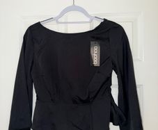 New Boohoo Black Long Sleeve Peplum Top with Open Cross Strap Back - size UK 10