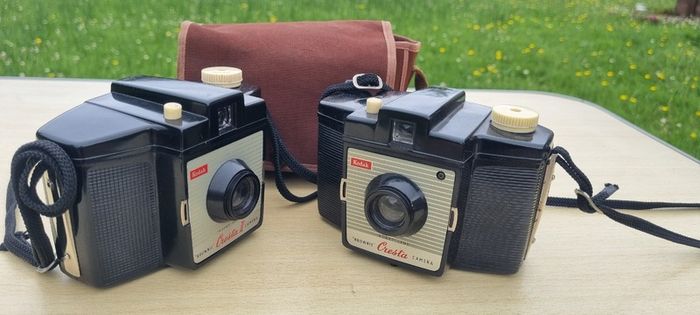 Two Kodak Brownie Cresta cameras