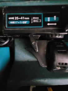Makita Auto Feed Cordless Driver
