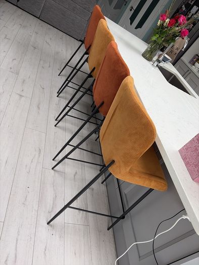Bar Stools like NEW