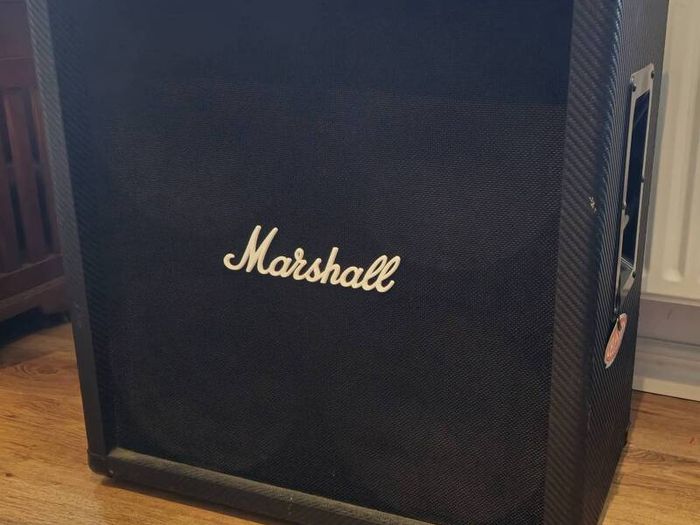 Marshall MG412b