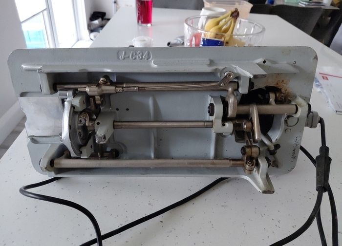 Vintage Novum Sewing Machine