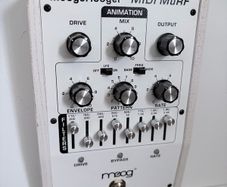 Moog Moogerfooger MF 105M MIDI MuRF, Rare White Edition
