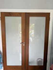 Double doors set