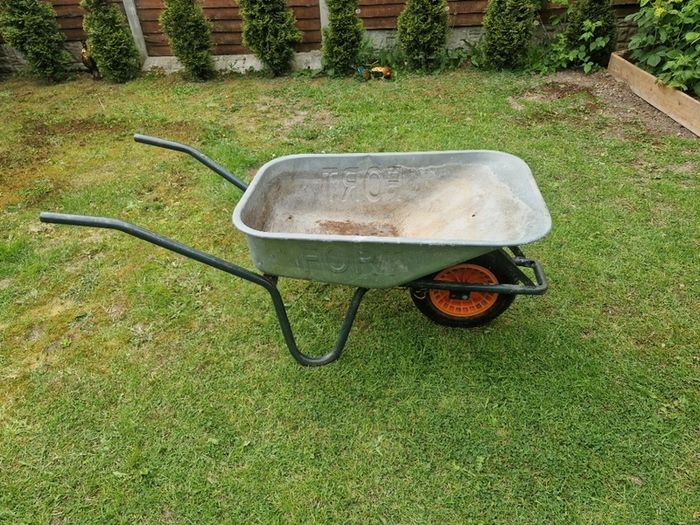 wheelbarrow