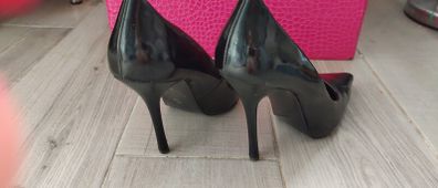 Black lacquered heels size UK 2 worn