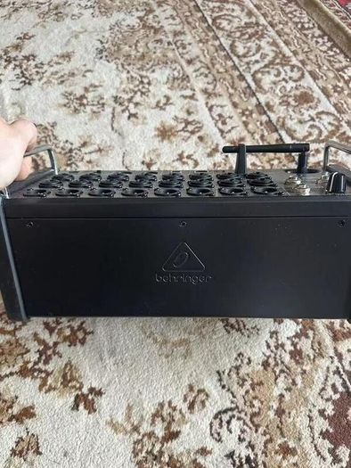 Behringer X Air XR18