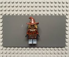 lego super heroes sh0391 Scarecrow minifigure - Reddish Brown Floppy Hat