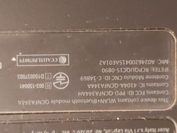 Acer Aspire R14, in excellent cosmetic condition, for parts or repair, No SSD or RAM, everything else is good